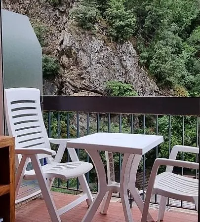 Les Thermes De Apartment