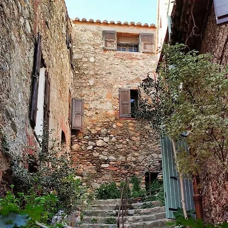 Les Thermes De *